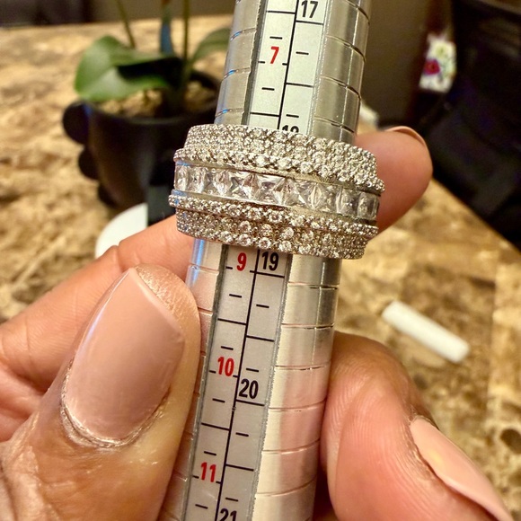 925 Sterling Silver Multi-Row Rhinestones Statement Ring - Clear - Picture 7 of 7